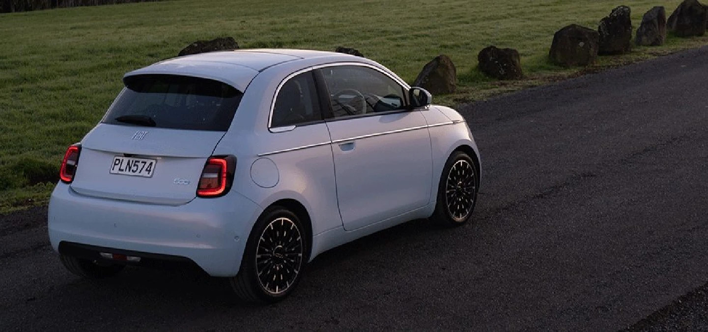 UP TO 320KM* RANGE. OPEN UP TO NEW HORIZONS